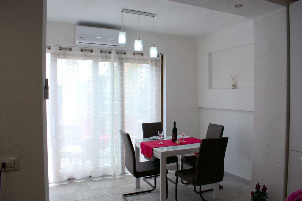 Purple Flower Suite Apartment Cala Gonone Exteriör bild